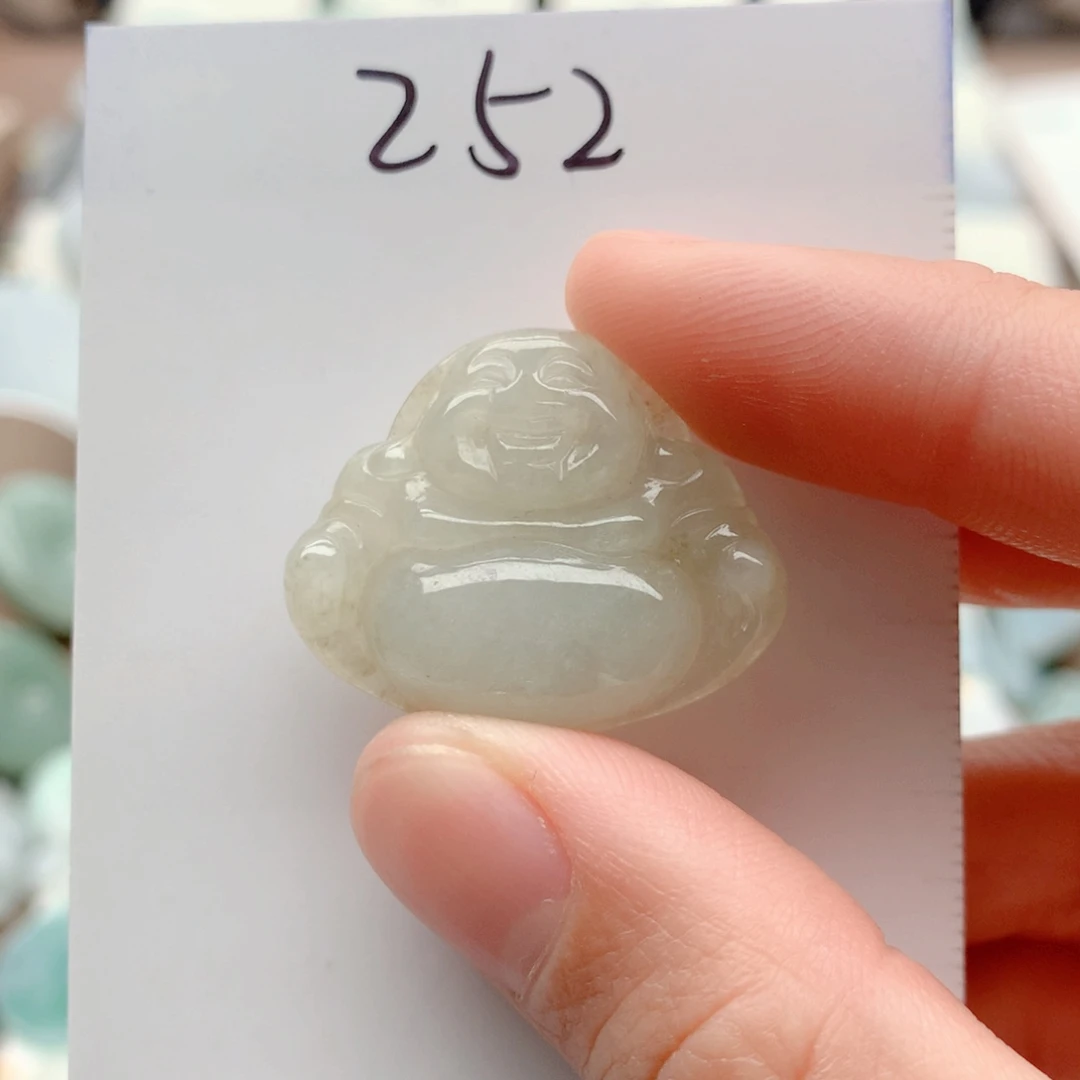 翡翠未镶嵌颈饰吊坠