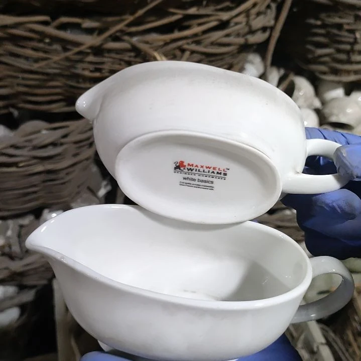 摆件陶瓷盘子碗啥都有