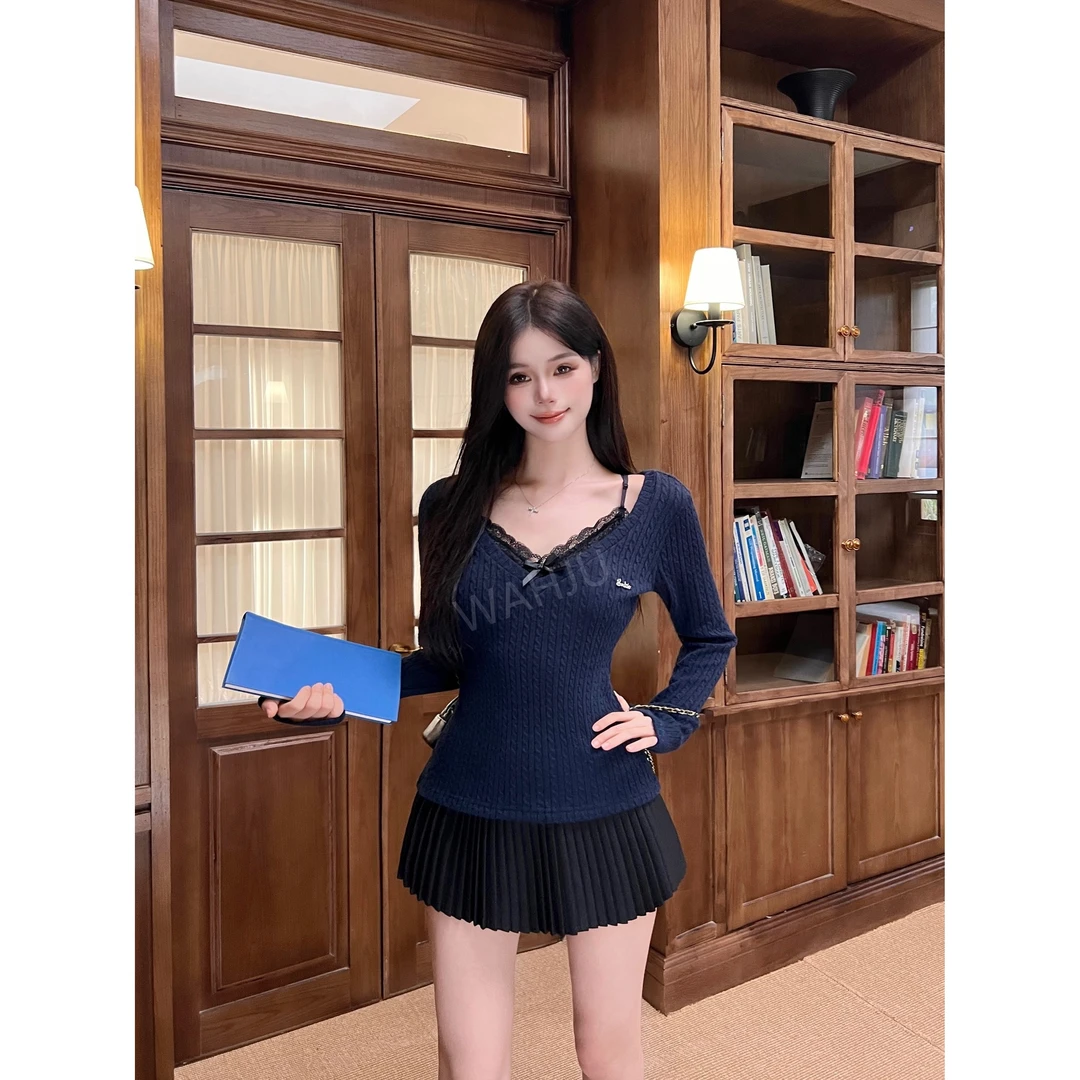 现现画解WAHJU【蓝屿日记】秋季设计感藏蓝色蕾丝拼接针织上衣半