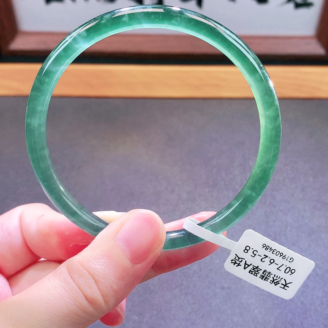 翡翠未镶嵌手镯天然翡翠