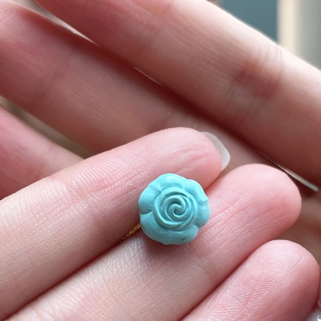 未镶嵌绿松石颈饰