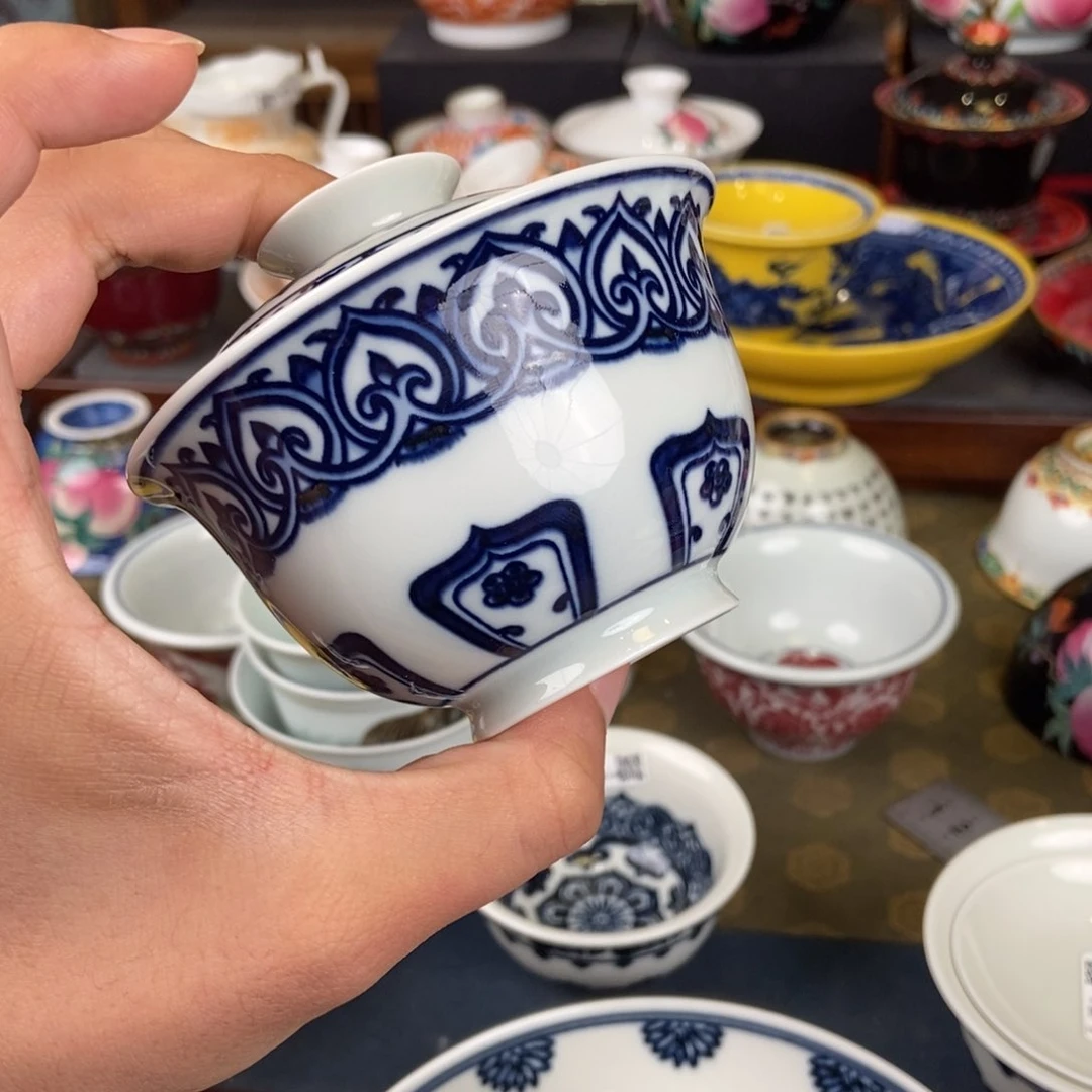 陶瓷艺术家的作品是一