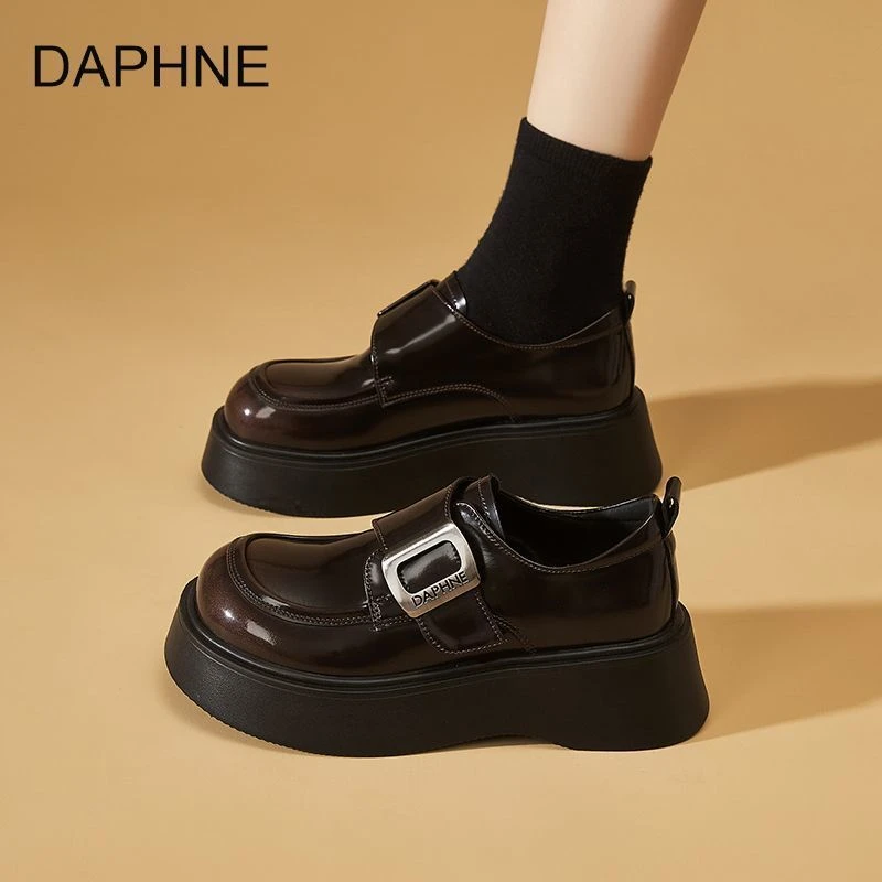 达芙妮2025新款秋季超火复古时尚英伦风百搭乐福鞋增高厚底小皮鞋