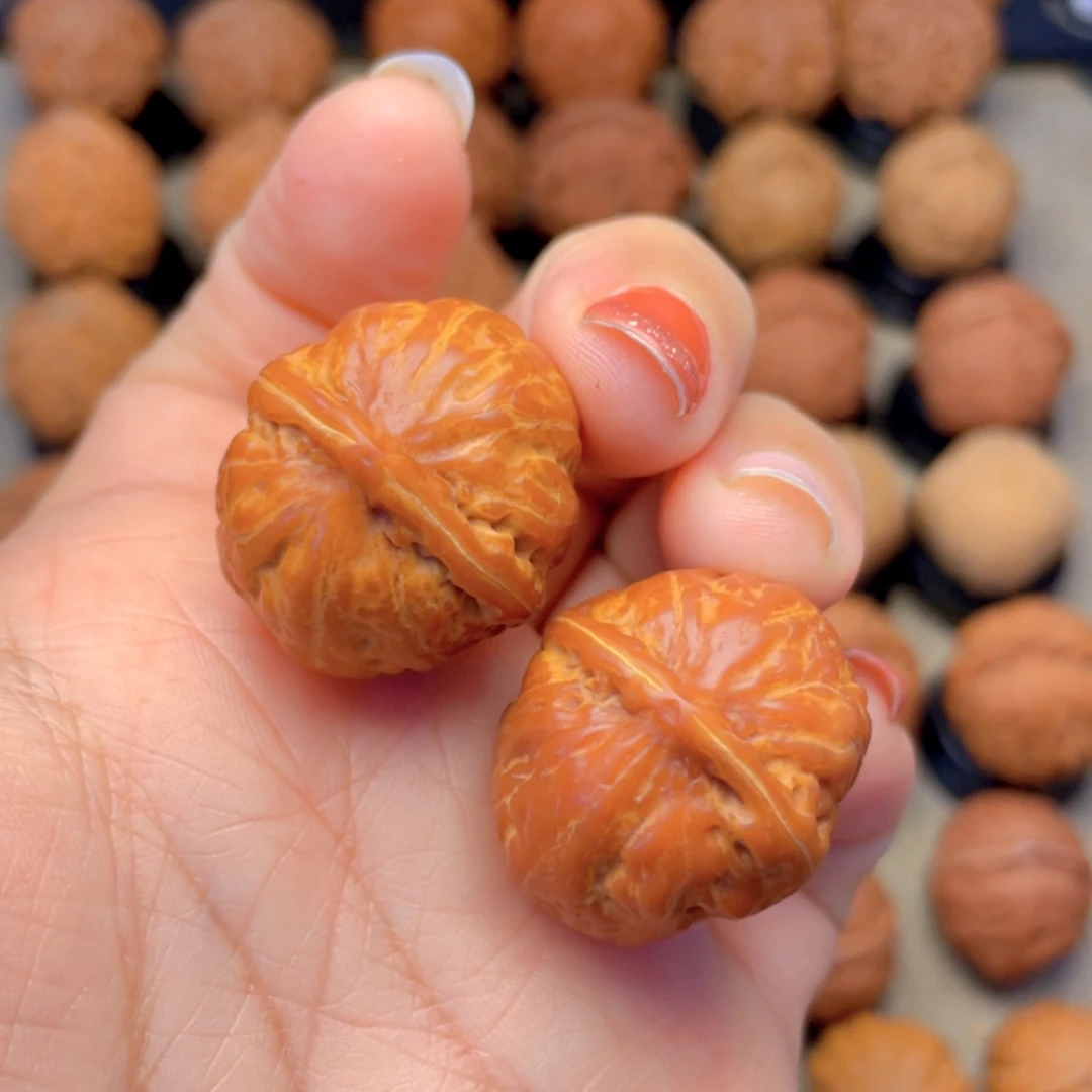 【闪购商品】把件文玩核桃小瓷娃娃