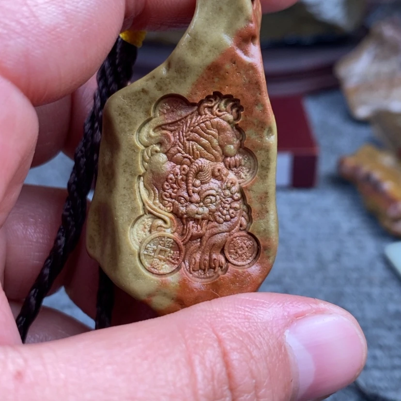 【闪购商品】原石雕刻手把件