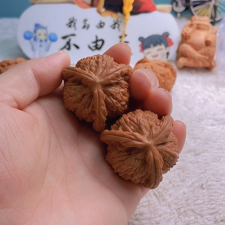 吊坠文玩核桃小*哥三棱
