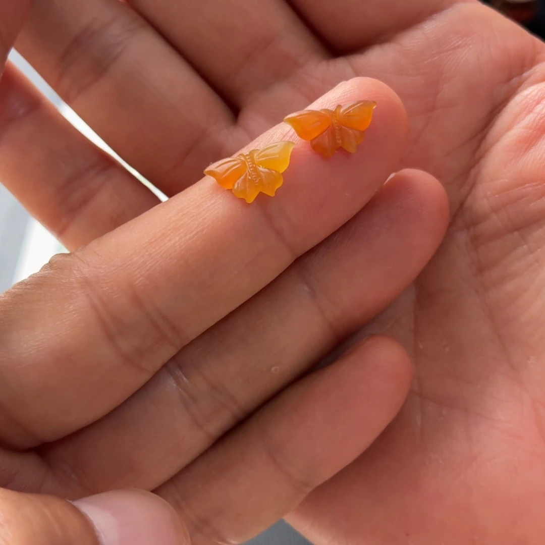 定制翡翠未镶嵌蝴蝶