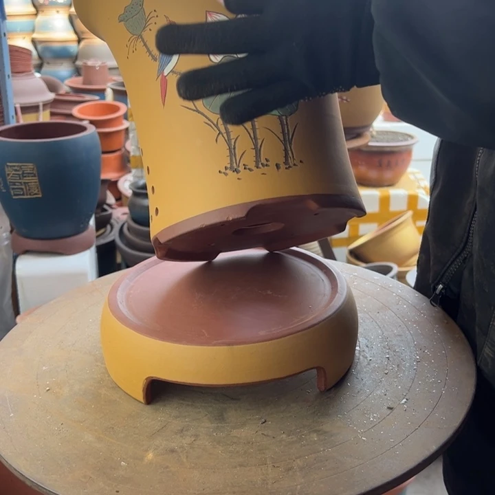 紫砂宜兴紫砂花盆花盆精品黄荷花兰花盆加拖大