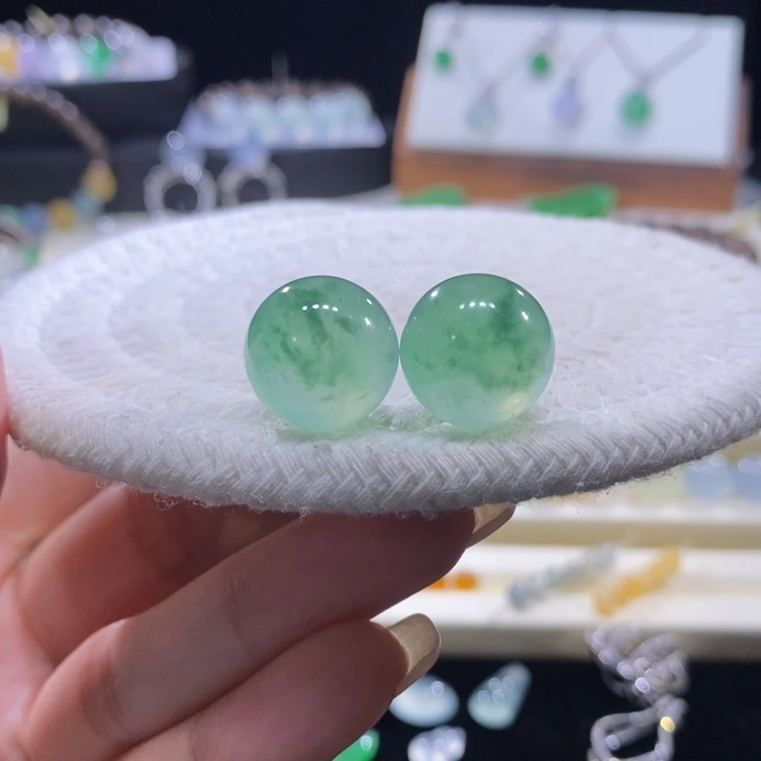 翡翠未镶嵌颈饰冰飘花大珠一对卡15