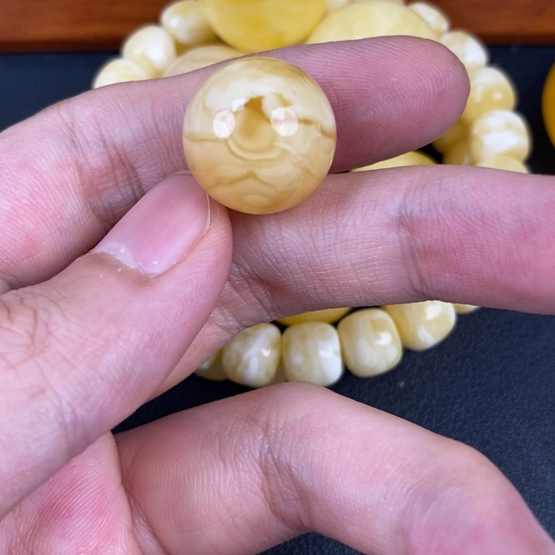 琥珀未镶嵌裸石77