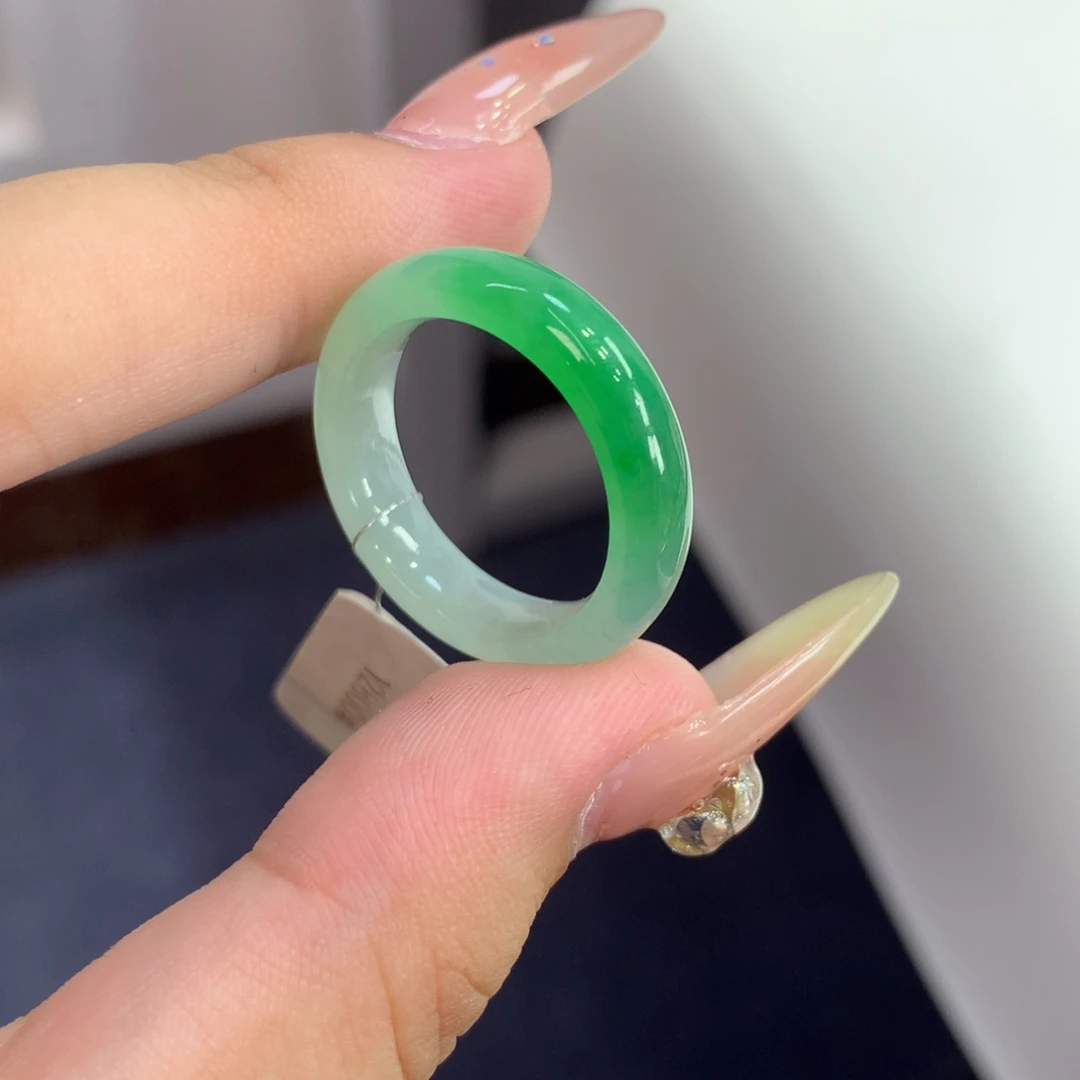 翡翠未镶嵌戒指18号