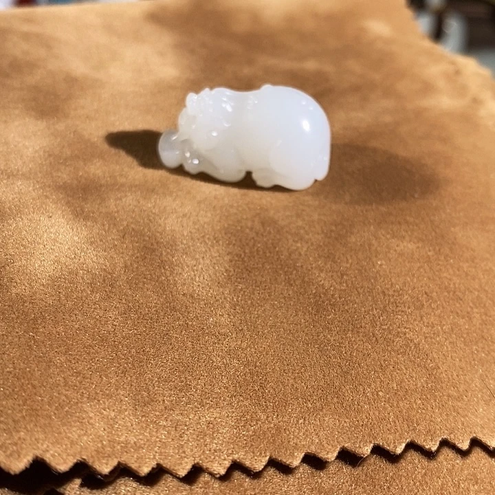 和田玉颈饰未镶嵌叶*