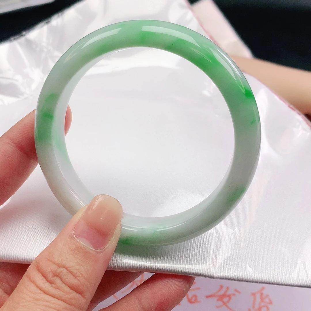 翡翠手镯未镶嵌55圈2448