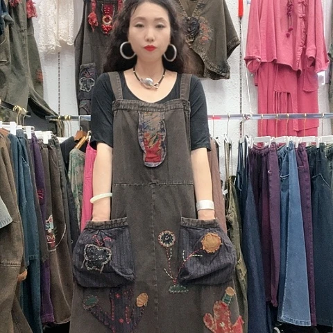 刺绣招财猫牛仔背带裙四季可穿