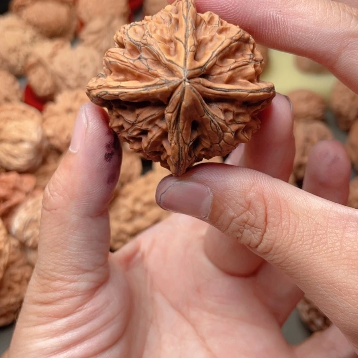 是***辰吊坠文玩核桃四愣