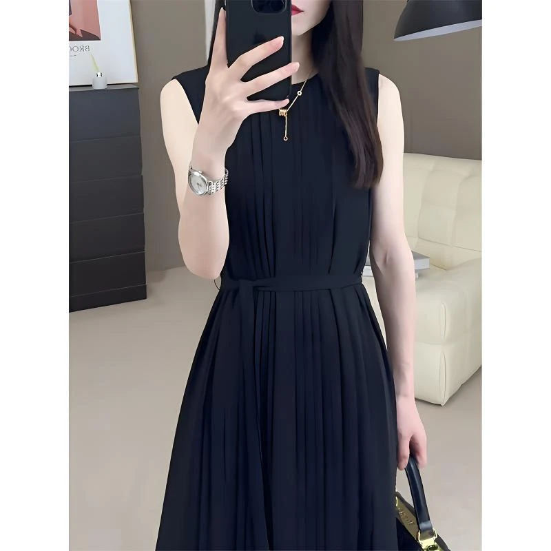 法式瘦褶皱2025时尚休闲气质夏季黑色S-XL新款女人味出游服装女