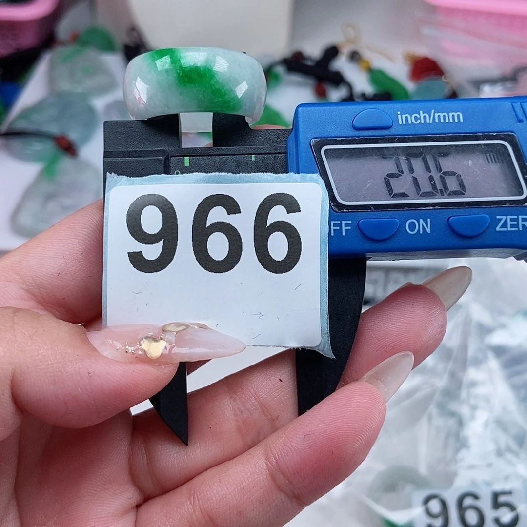 翡翠手链未镶嵌爱***天戒指