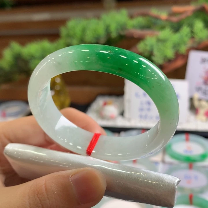 翡翠手镯未镶嵌14号50贵妃强推