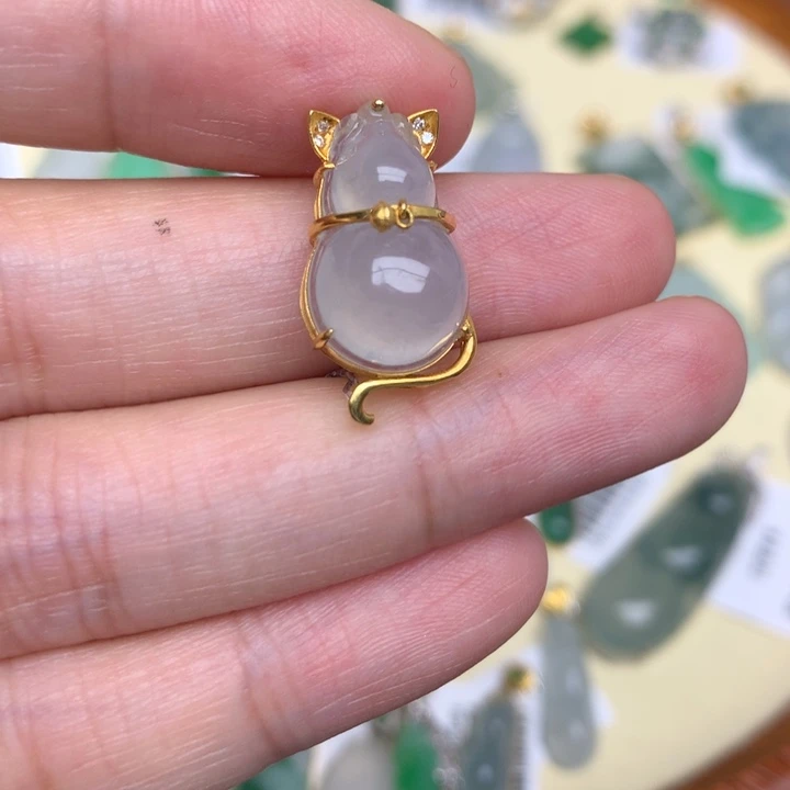 颈饰18K金镶嵌翡翠