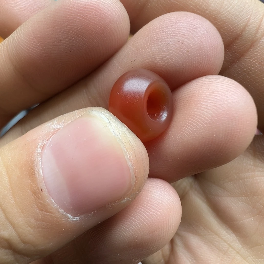 用***6玛瑙/玉髓未镶嵌珠宝半成品