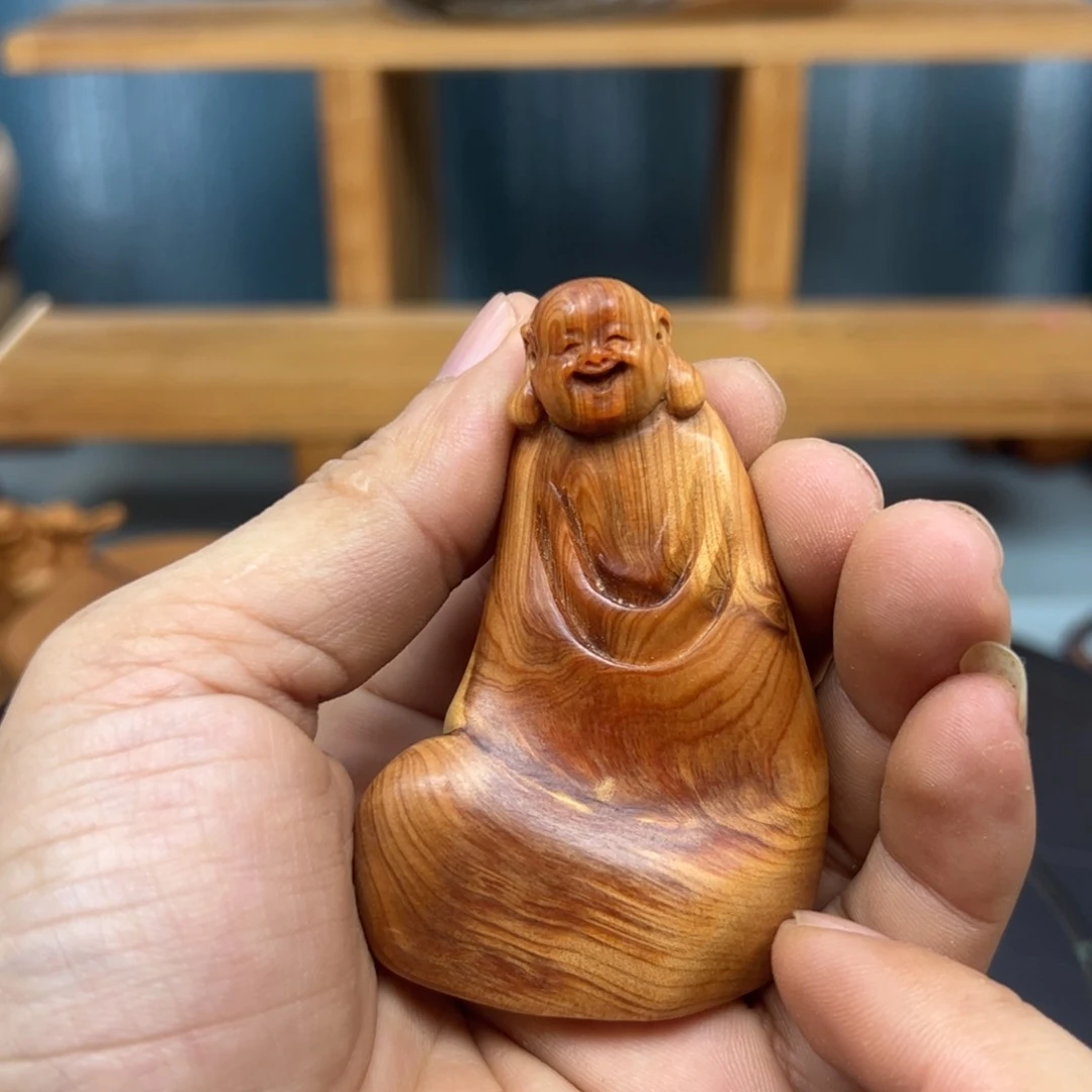 木坐****?崖柏木摆件手把件