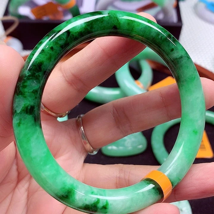 未镶嵌手镯翡翠翡翠