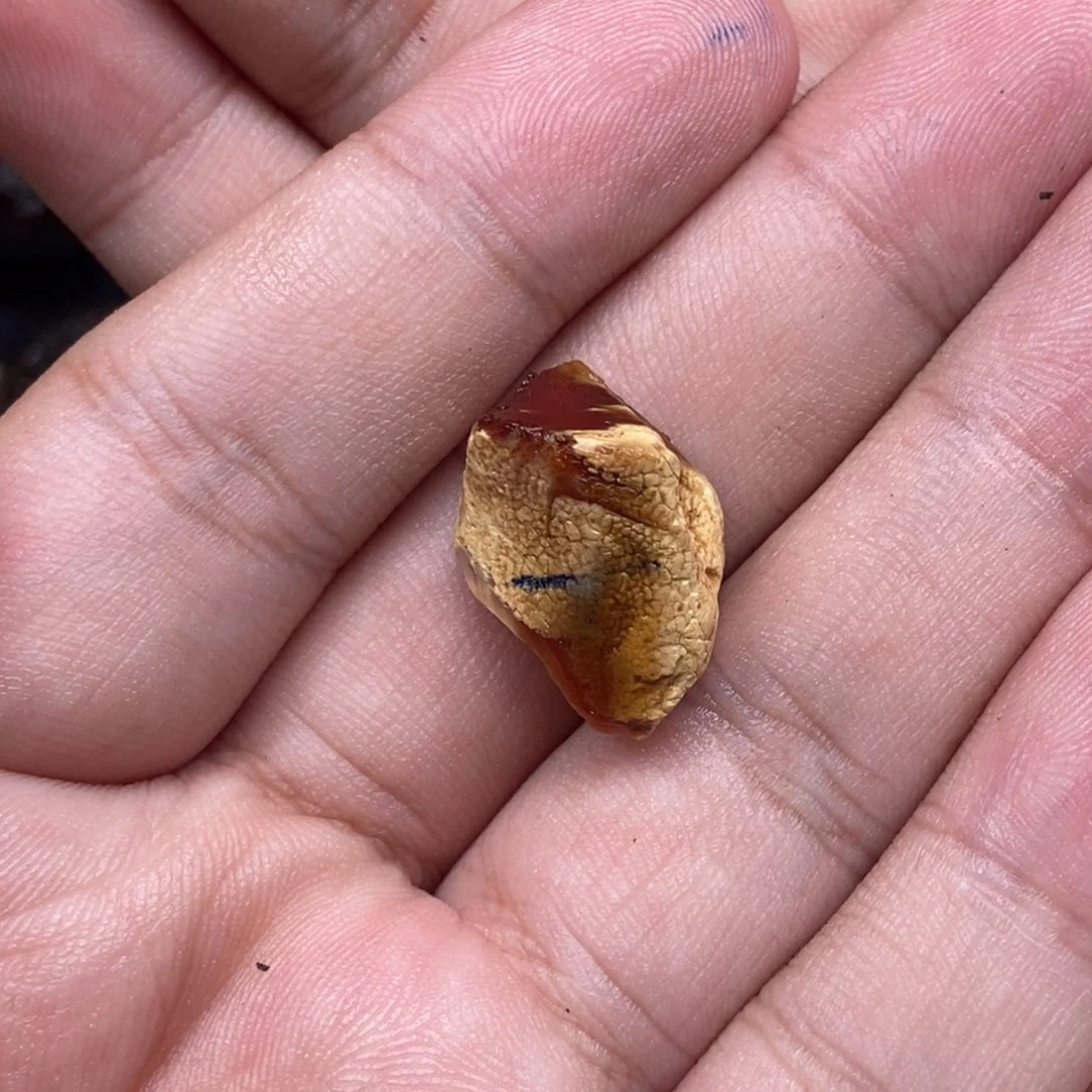 三***。定制琥珀未镶嵌定制