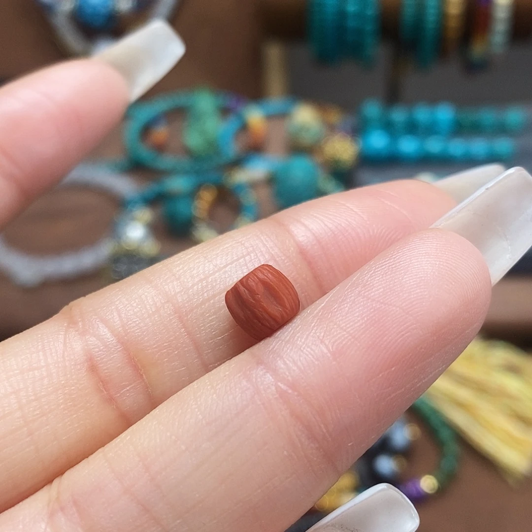 南红玛瑙未镶嵌珠宝奇石