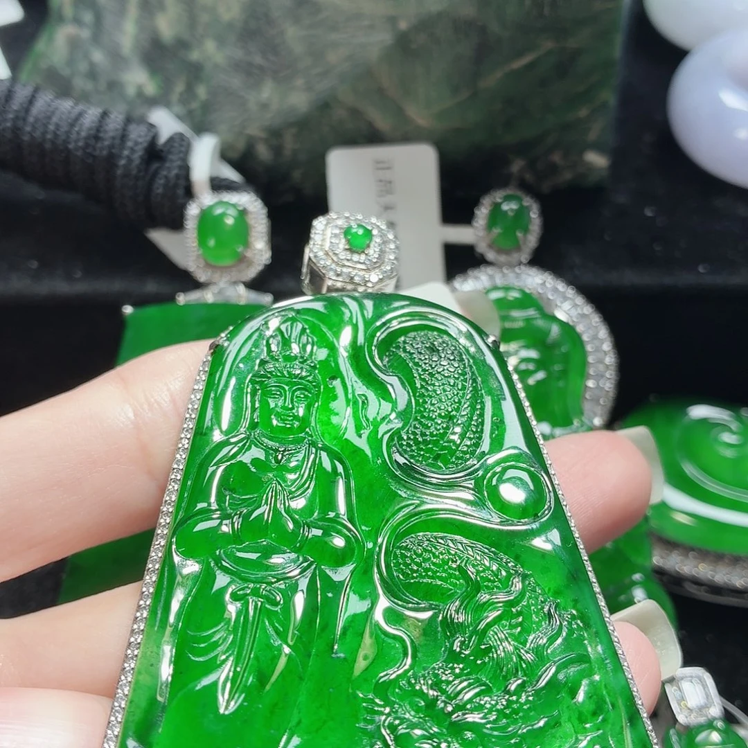 翡翠银S925镶嵌颈饰