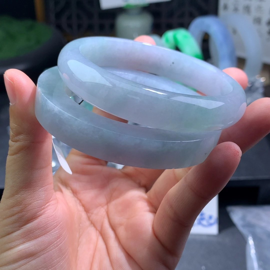 未镶嵌手镯定制翡翠