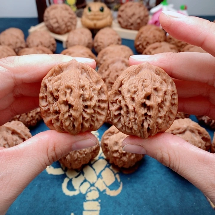 文玩核桃把件麦虎37