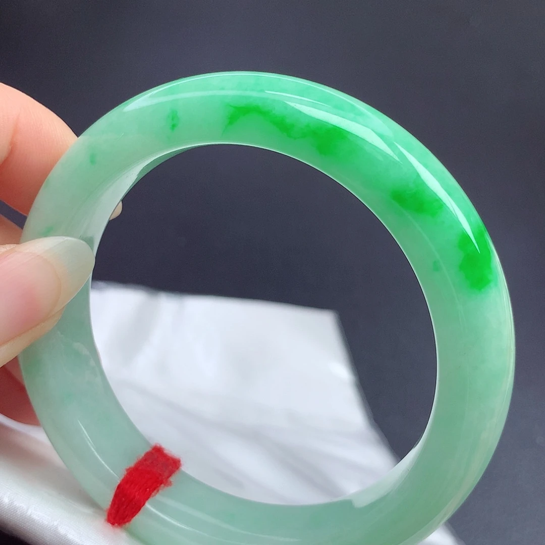 翡翠未镶嵌手镯57圈口