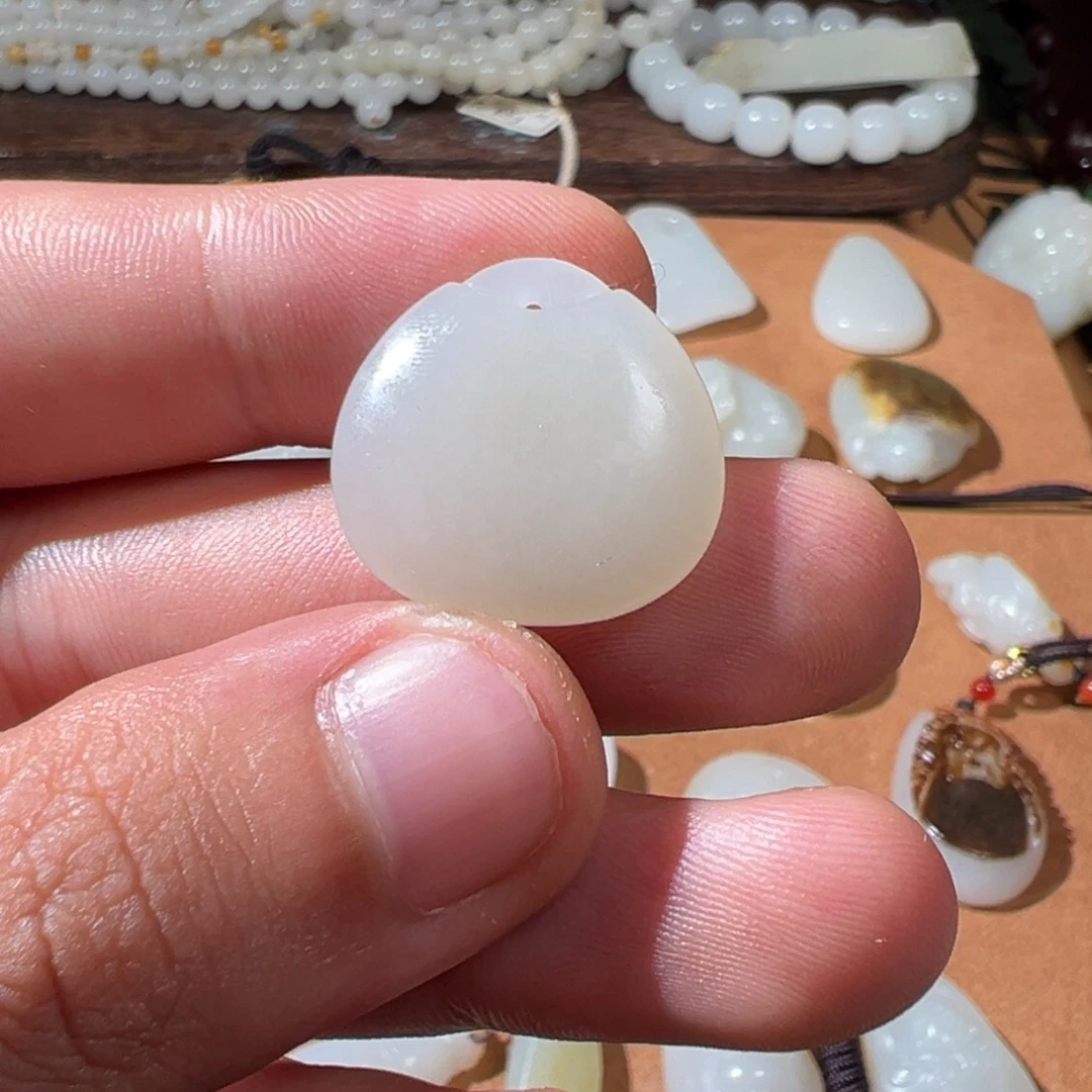 和田玉（子料）未镶嵌挂件