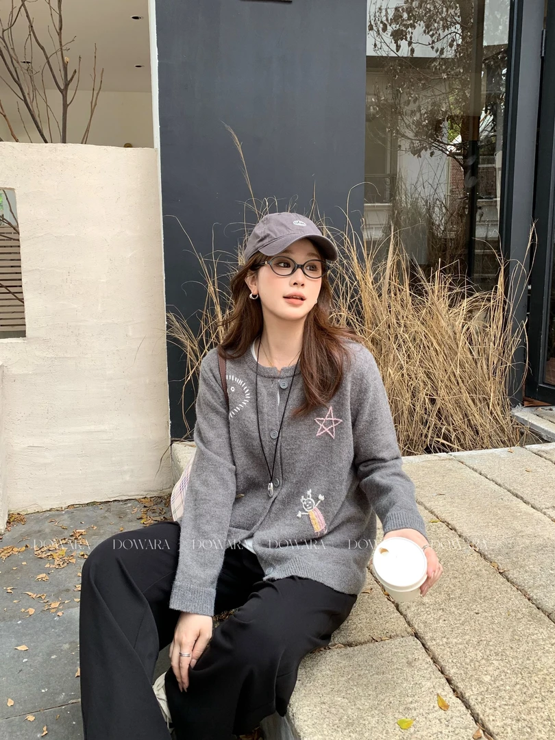 大婉酱肉肉微胖定制【童心织语】早秋毛线绣花可开合毛织开衫1072X
