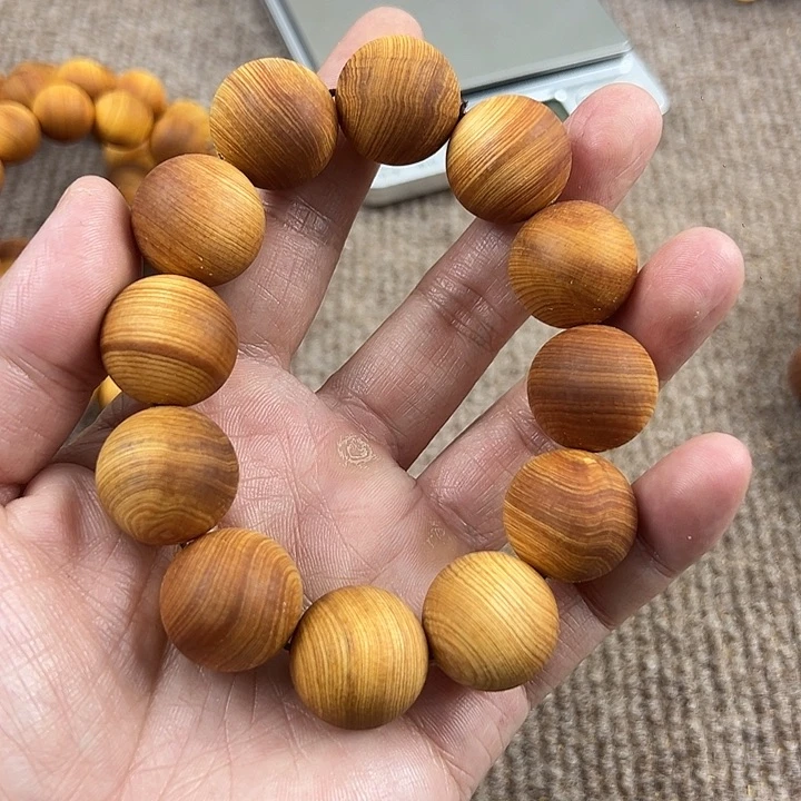 柏木太行崖柏2.0陈化。。。。。