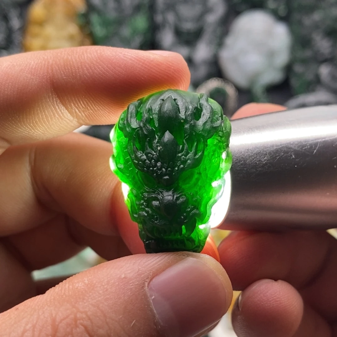 定制翡翠未镶嵌天然翡翠A货龙头