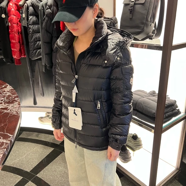 全新未使用 MONCLER 蒙口女士黑色薄款羽绒服 maire薄款 Dalles