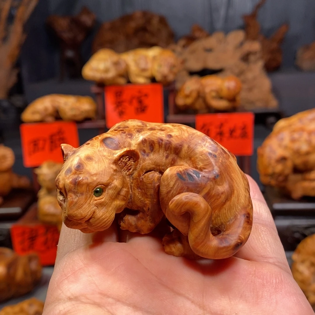 柏木（崖柏）木雕手工把件太行崖柏瘤疤料豹子