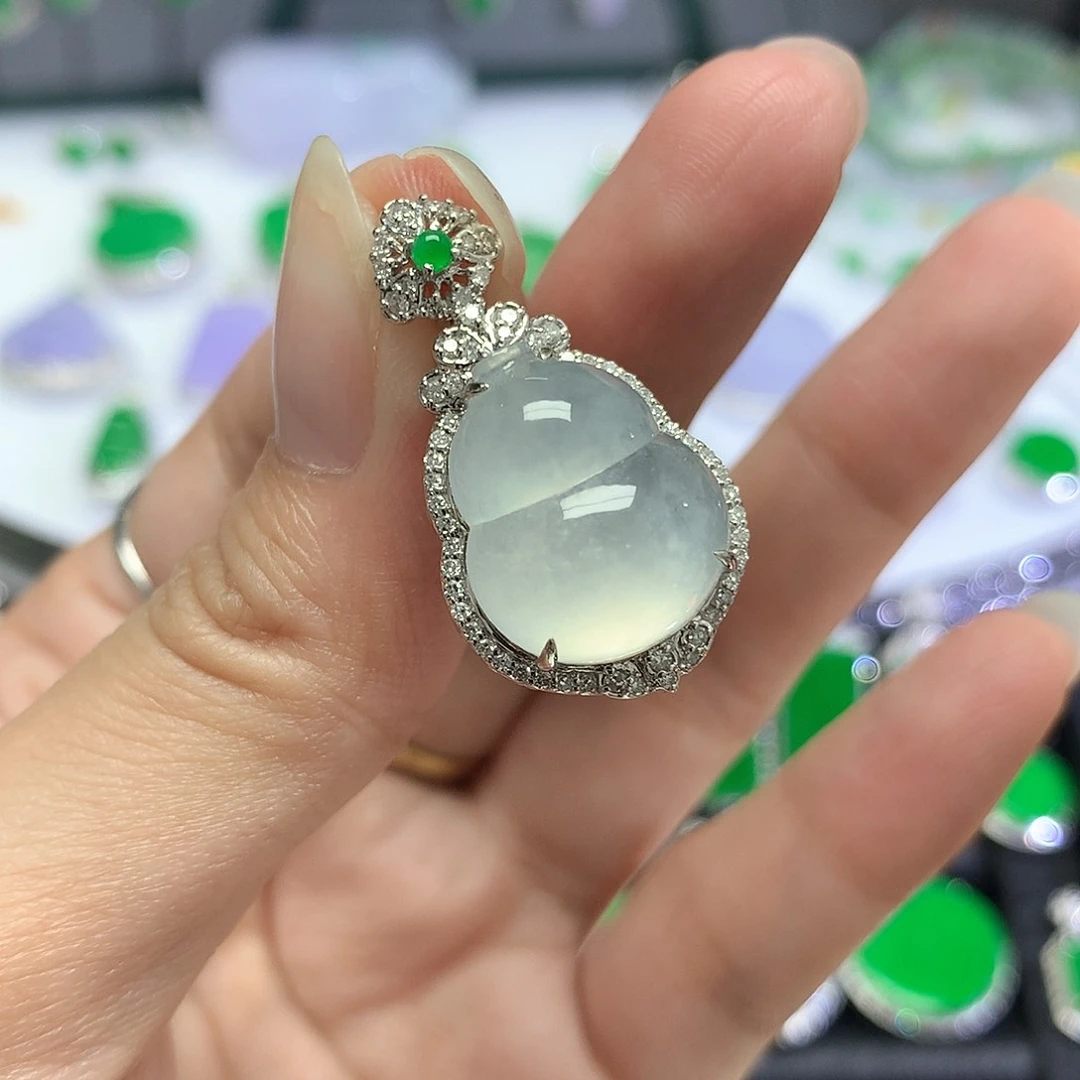 吊坠(不含链)18K金镶嵌翡翠