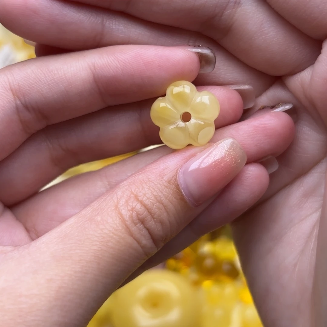 琥珀未镶嵌裸石5号