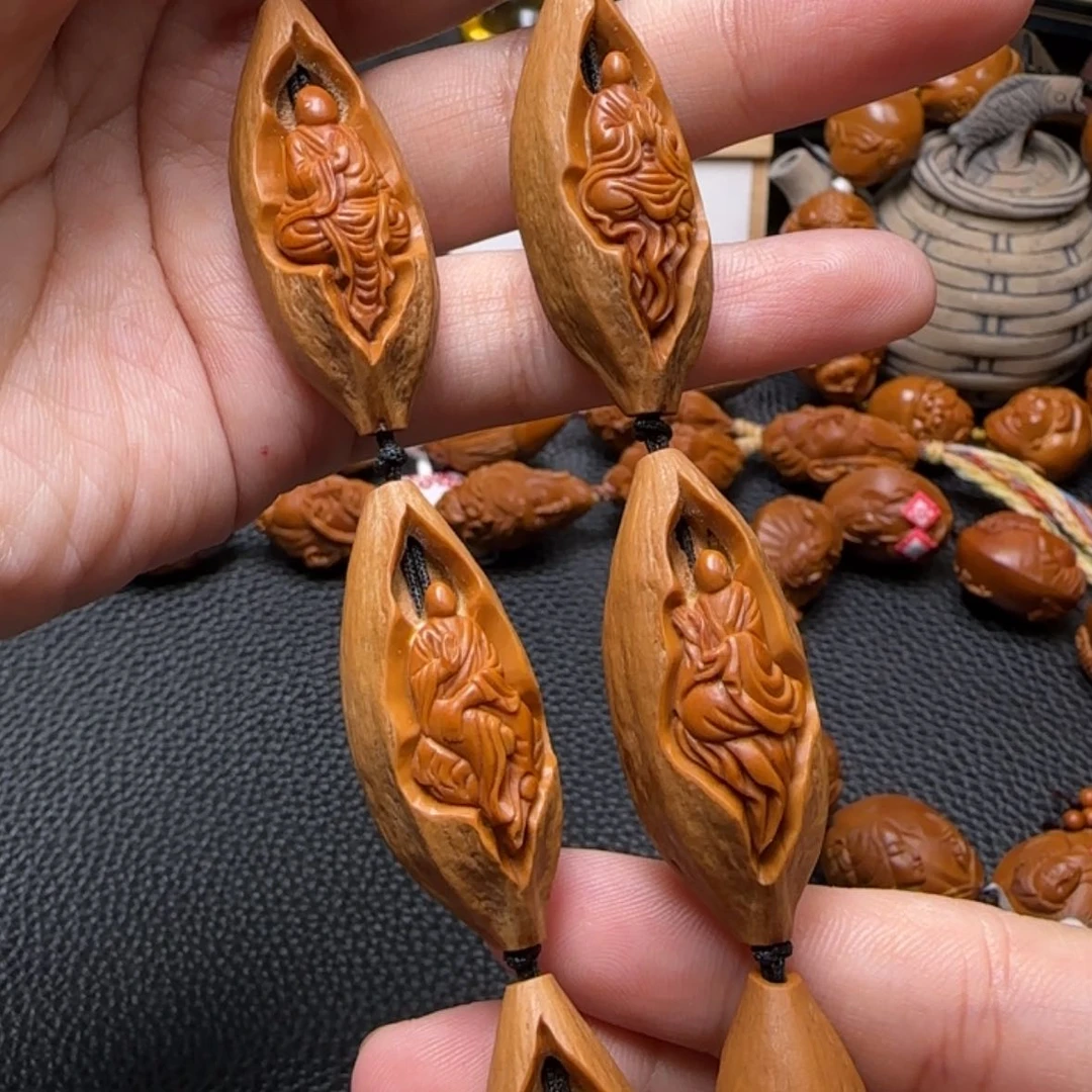 【闪购商品】橄榄核手串镂空无相佛