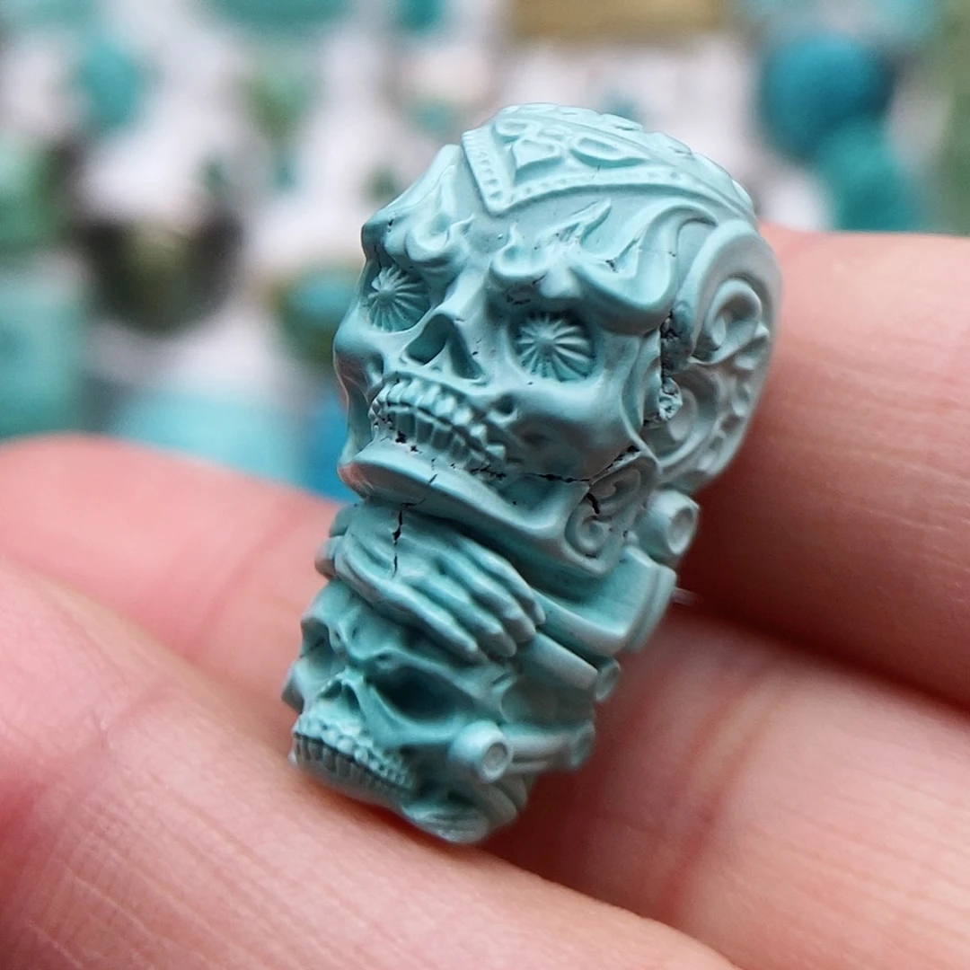 绿松石颈饰未镶嵌楠*