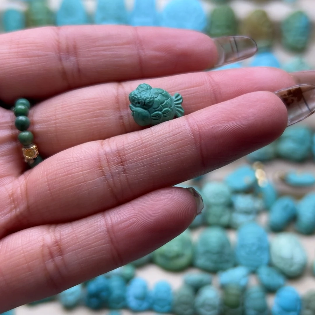 未镶嵌绿松石颈饰