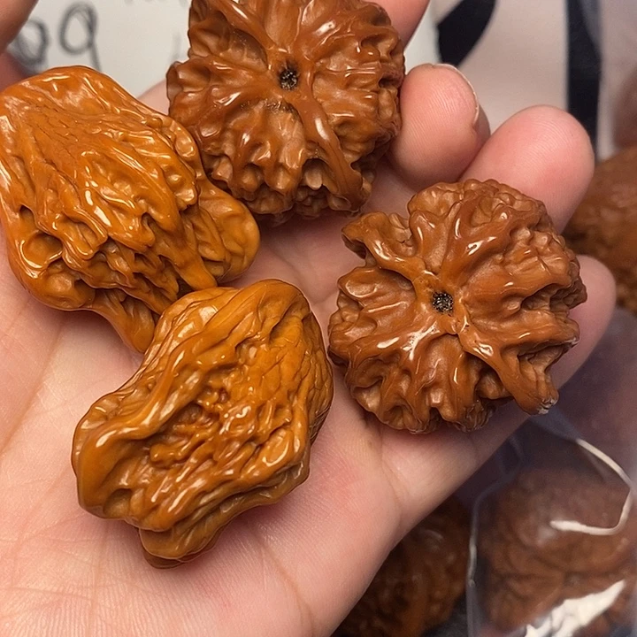 文玩核桃吊坠苹果39