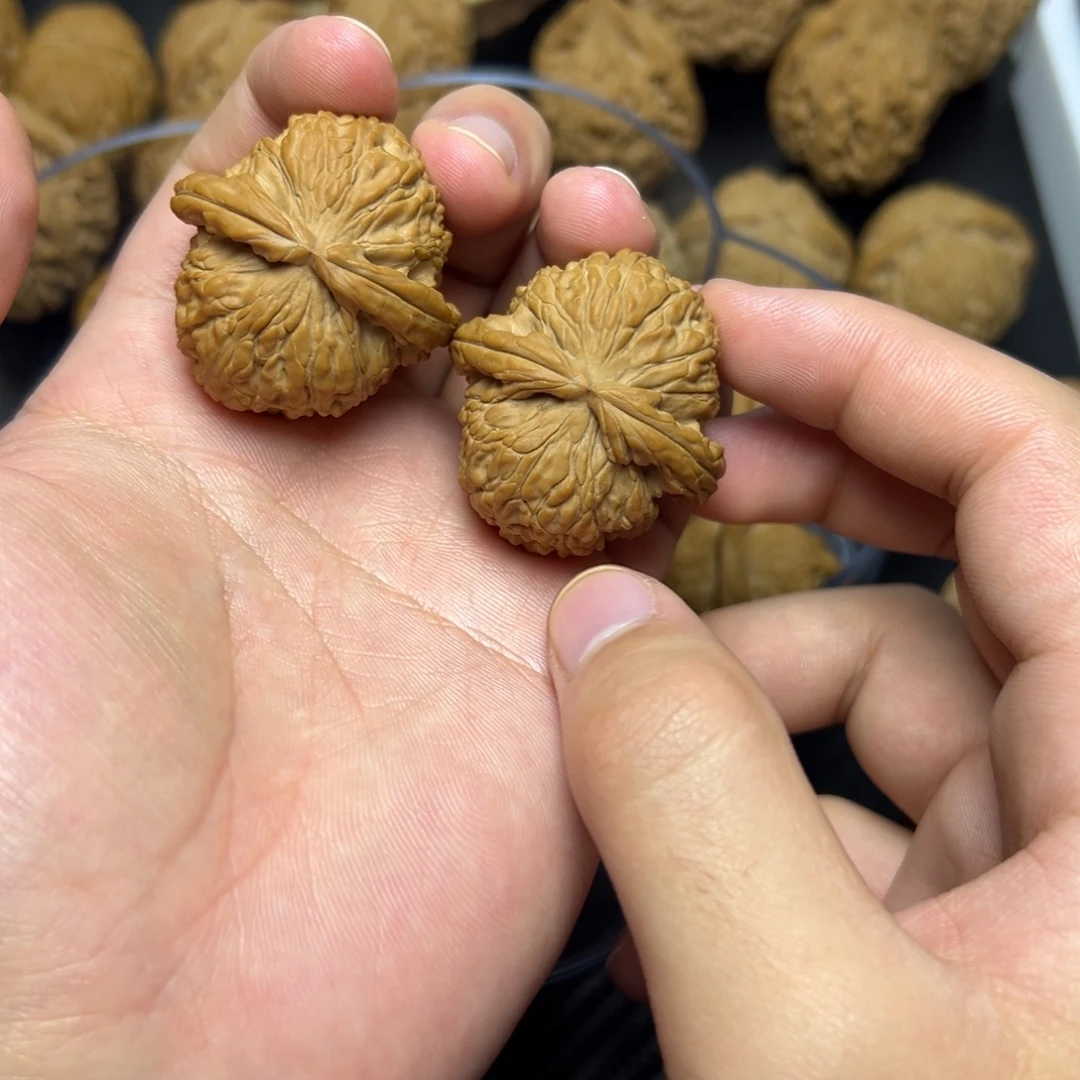 文玩核桃吊坠38全品白狮子