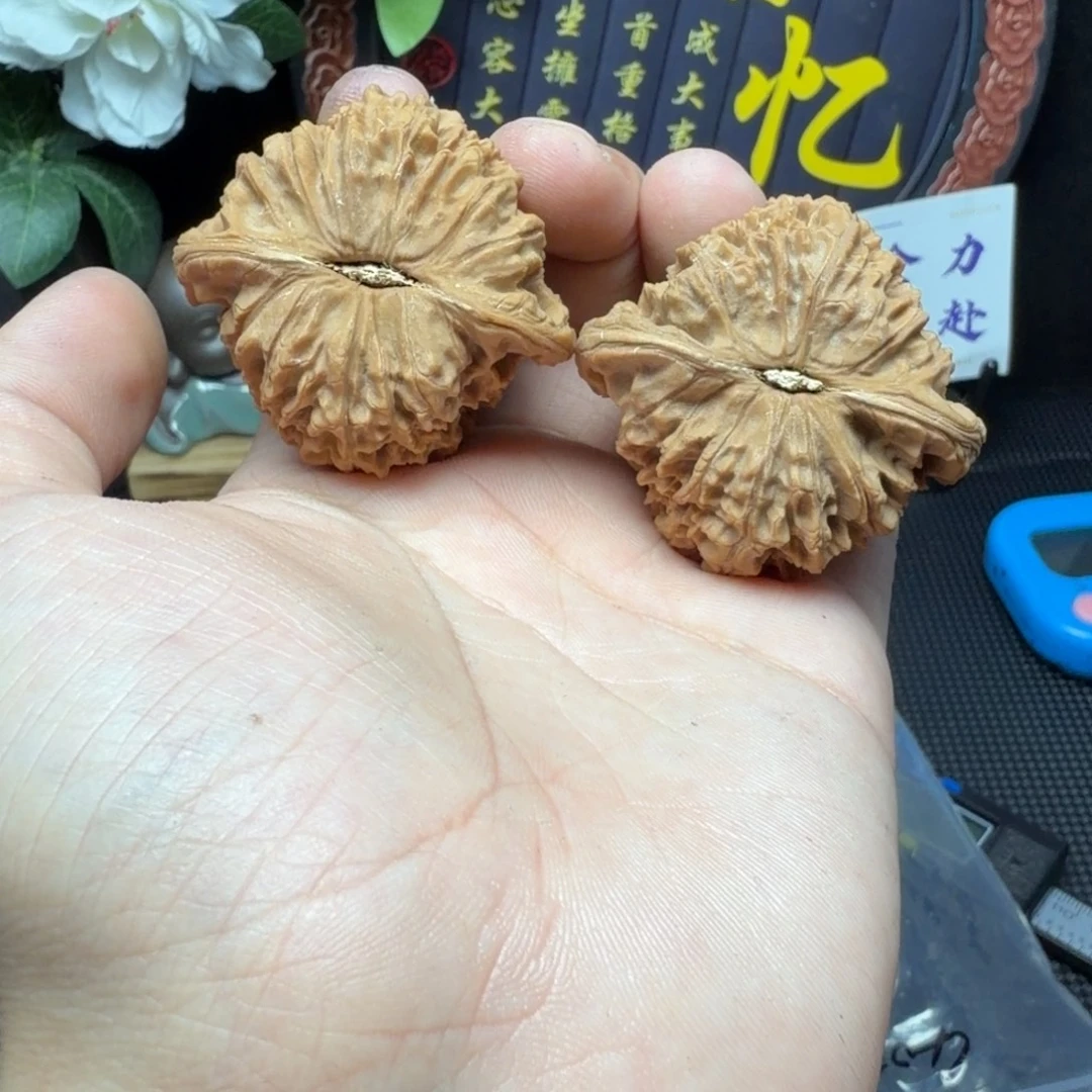 爱***猫吊坠文玩核桃南疆45稳