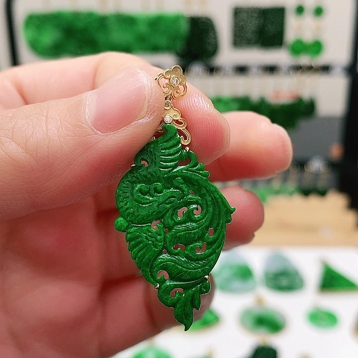 翡翠18K金镶嵌耳饰挂件