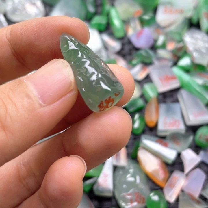 定制翡翠未镶嵌天然翡翠