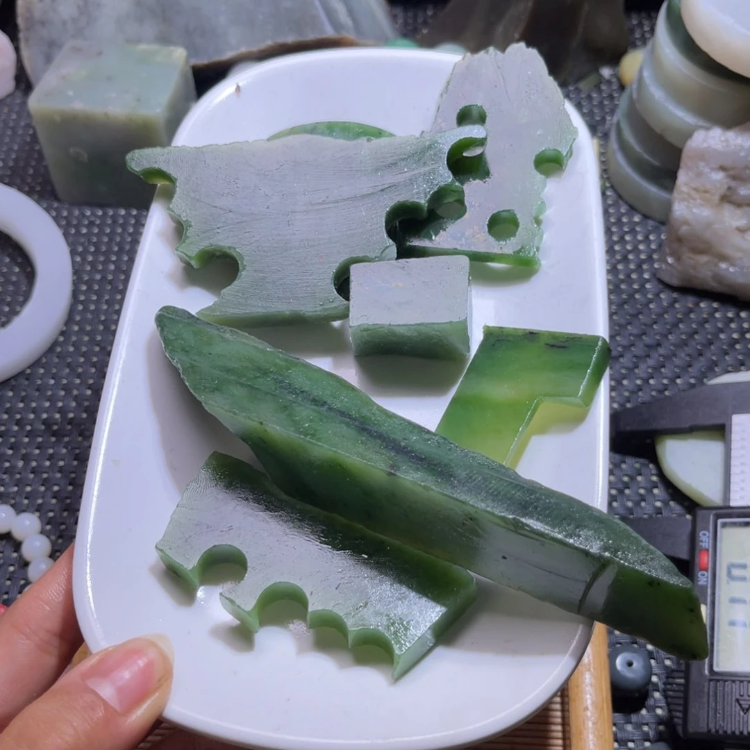 未镶嵌和田玉挂件