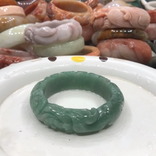 未镶嵌石英质玉珠宝半成品28